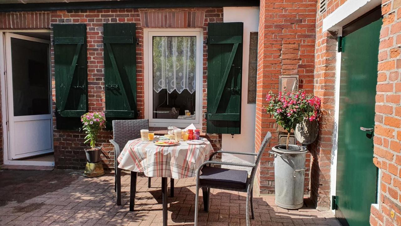 Fewo-Butze 2 Mit Terrasse Dornumersiel Kültér fotó